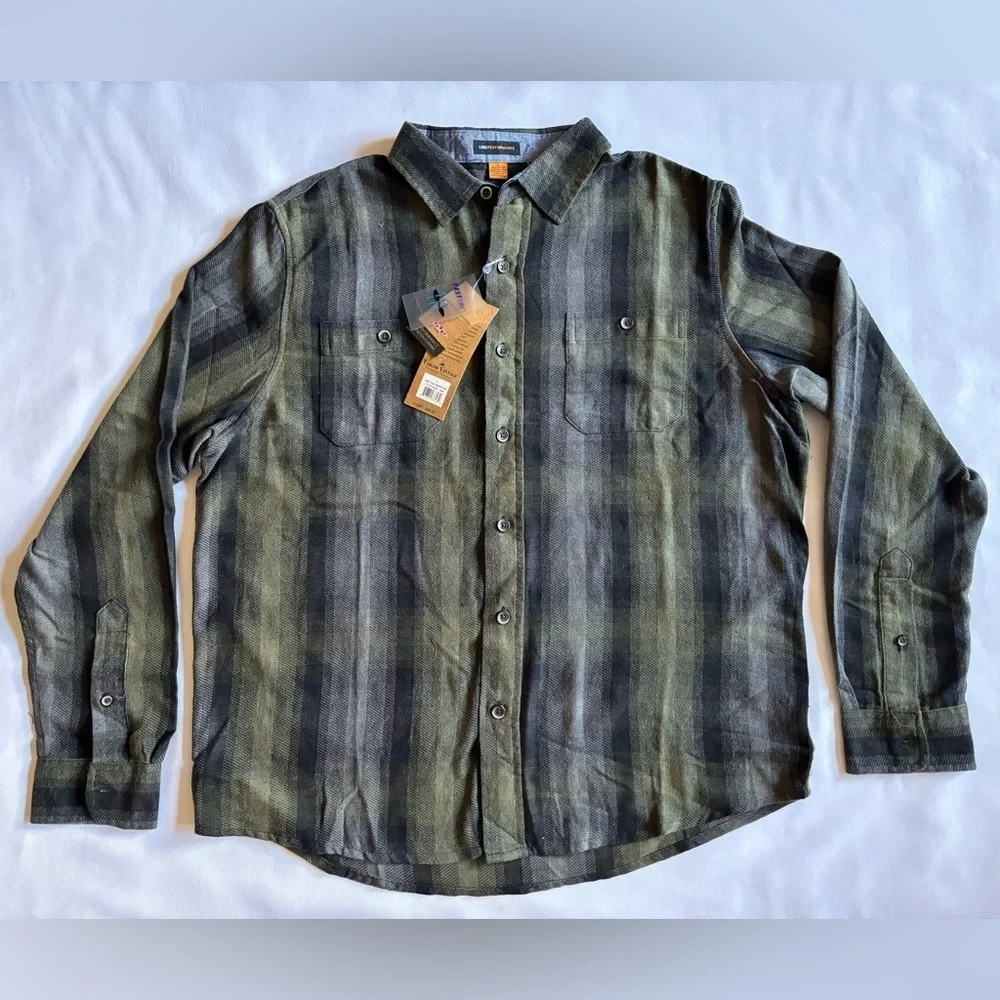 LuxePerformance Men’s  Long Sleeve Shirt Button Down Size Large Stretch Flannel